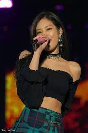 10 Gorgeous Naturally Tanned K Pop Idols Who Said A Big F You To Beauty Standards Koreaboo Blackpink Kpop Girls Yuri Girls Generation