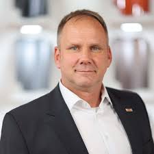 Specialist consultant