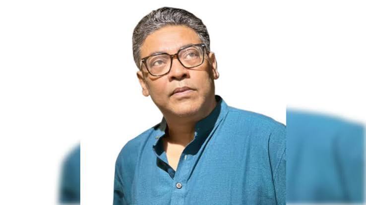 ED raids premises of Bengal's ex-minister Indranil Sen, others in money laundering case