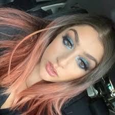 Carmen Khalil's Instagram, Twitter & Facebook