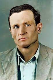 Edith Hendrix's Instagram, Twitter & Facebook