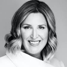 Deanna Utley's Instagram, Twitter & Facebook