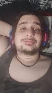 I want to have a circle of friends. 🤟🏻