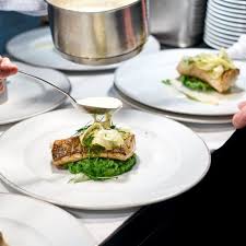 Restaurant Wielandshohe Vincent Klink In Stuttgart Culinary Pixel Restaurant Kuche Gast