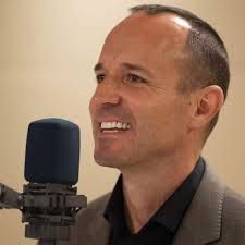 Suffering to service with "fitness expert" Jimmy Pena