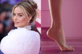 Margot robbie feet nsfw