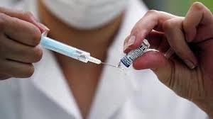 El 4 % de los porteños recibió al menos una dosis de la vacuna contra el coronavirus. El Escandalo De Las Vacunas Vip En Argentina Euronews