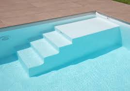 Pooltreppe Mit Weisser Folie Pool Im Garten Pool Schwimmbader