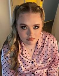 Chloe Sims gives daughter Madison, 18, glam makeover before partying with  Hollywood star