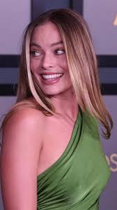 How Much Does Jennifer Lawrence Weigh