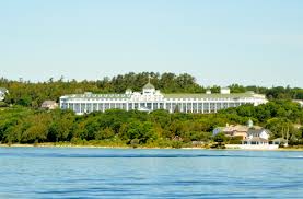 #26 of 60 restaurants in mackinac island. The Grand Hotel On Mackinac Island Recalls A Bygone Era Milesgeek