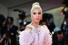 Lady gaga, born stefani joanne angelina germanotta, is an american songwriter, singer, actress, philanthropist, dancer and fashion designer. å¥³ç¥žå¡å¡å¸¥æ…˜ ç‚ºå‡±èŽŽå‡ºåº­ä½œè­‰è¢«å• å¾ˆå¤šäººè¢«èª£å'Šæ€§ä¾µ å¥¹çˆ†æ°£å—† é‚£å—å®³è€…è¢«å…¨ä¸–ç•Œç½µå©Šå­å'¢