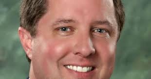 Incumbent judge who in September said he won't serve wins reelection