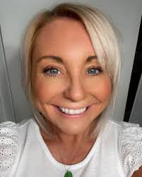 MelRose Frankiewicz 📍 Location: Monarch Winery and Butterfly Box 🖌️ About  MelRose: Hello all! I am MelRose Frankiewicz; I grew up spending my summers 