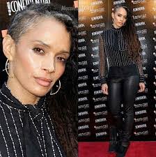 Lisa Bonnet's Instagram, Twitter & Facebook