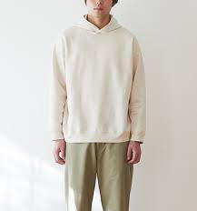 Continuing the simple and comfortable concept of muji in clear silhouette with refreshing touch. Muji Labo Muji
