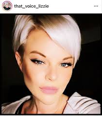 Lizzie and her cute pixie cuts