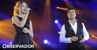 She was the daughter of the most famous singer in portugal and was close friends to portuguese biggest popstars. Car Crashed Into Sara Carreira S Jeep And Caused It To Roll
