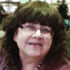 Linda Raphael's Instagram, Twitter & Facebook