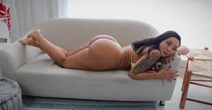VITORIA BEATRIZ 🇧🇷🍑🌴 - Porn - EroMe