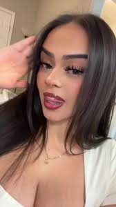 Yasmin Ortiz First Dates