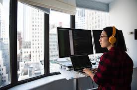 Pekerjaan berikutnya dengan gaji tertinggi adalah chief executive officer atau lebih dikenal dengan nama ceo. 10 Pekerjaan Dengan Gaji Tinggi Untuk Perempuan Di Tahun 2021