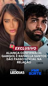 A web está em chamas com um dos programas do Tarja Preta FM, podcast  apresentado por Robert Kifer, Arthur Petry, Bianca e Kaio D'Elaqua. No  trecho que viralizou nas redes sociais, os