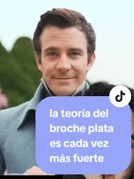 Teoría de Benedict y el broche plata en Bridgerton
