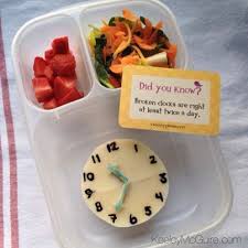 What Time Is It It S Time For Lunch Packed In An Easylunchboxes Container Easy Lunch Boxes Kids Meals Lunch Box