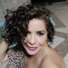 Sabonete é bom demais. Eu queria ganhar os da granado, de preferência  aquele nectarina de Andaluzia que deixa o banheiro todo cheiroso. Alô  @granadobrazil