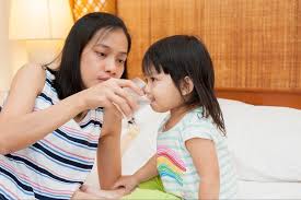 Saat mengatasi muntah pada anak, terkadang orang tua merasa panik, kebingungan, dan sangat dalam menangani muntah pada anak, orang tua perlu mengerti terlebih dahulu apa saja hal yang. 7 Rekomendasi Obat Muntah Anak Yang Efektif Atasi Mual Updated 2021 Bukareview