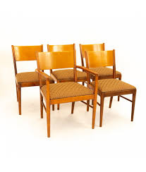 Representing the traditional design, this beautifully patterned gorgeous lounge room setting with comfy recliners. Broyhill