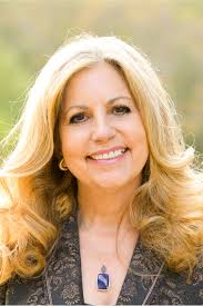 Valerie Vicente, Real Estate Agent