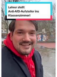 Vergangene Woche beim „Perspektivwechsel" am Immanuel-Kant-Gymnasium in  Lichtenberg: Der Lehrer hat anscheinend Long Tagesschau und ist sich nicht  zu schade, einen nicht gerade subtilen ...