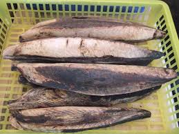 Minyak kayu putih tentu bukan sesuatu yang asing bagi manusia, minyak kayu putih sering digunakan penenang di kala sakit mual atau ketika hamil, digunakan untuk meringankan masuk angin. Katsuobushi Wikipedia Bahasa Indonesia Ensiklopedia Bebas