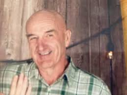 VIDÉO] Antimasque condamné: un citoyen souverain se met le pied dans la  bouche en cour