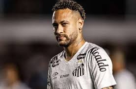 Neymar vai em busca de feito inédito na temporada para ajudar o Santos