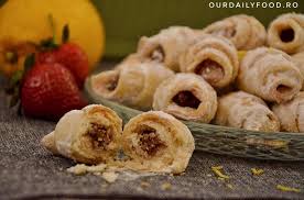 Ingrediente cornulete fragede cu bors (de post). Cornulete Fragede Cu Bors Acru Si Ulei De Post Ourdailyfood