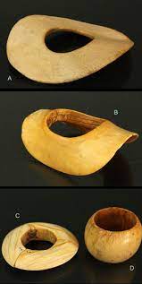 Sudan Old Ivory Bracelets A From The Lower Nile Region O 17 Cm Ca Mid 20th Century 850 B From The Shilluk Peopl Koperen Sieraden Sieraden Juwelen