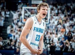 Markkanen was one of the top freshmen in college basketball last season, despite a middle of the year shooting slump. Milk Cartons In Finland Have A Picture Of Lauri Markkanen Blocking Goran Dragic Eurohoops