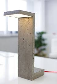 Wohnideen Des Monats Wohnen Mit Beton Futuristische Mobel Lampe Beton Betonlampe