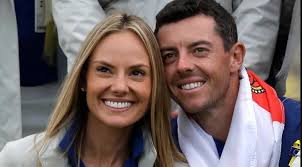 Apr 06, 2021 · the win puts spieth one step closer to the records set by golf legends tiger woods, phil mickelson, rory mcilroy and justin thomas, who all boast at least 12 pga wins before the age of 28. Erica Stoll Age Height Wiki Bio Instagram Net Worth