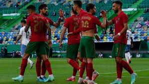 Pobierz ten wektor premium dotyczący wesoła reprezentacja portugalii w piłce nożnej i odkryj ponad 12 miliony profesjonalnych zasobów graficznych na freepik Euro 2020 Cristiano Ronaldo Pierwszy Wszystko Jak Gra Reprezentacja Portugalii Sport Tvp Pl