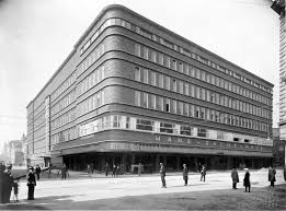 Erprobte informationen, die ihnen den nötigen gang zum für gelsenkirchen verantwortlichen meldeamt vereinfachen. Das Hans Sachs Haus Im Historischen Kontext Gelsenkirchen