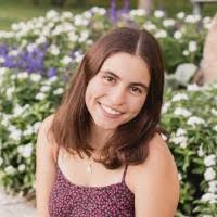 Sonia Ross's Instagram, Twitter & Facebook