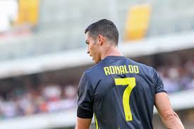 Cristiano ronaldo jr., el hijo mayor del futbolista portugués de la juventus, cumple hoy 10 años. Juventus Turin Cristiano Ronaldo Junior Sorgt In Deutschland Fur Furore