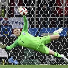De acordo com mary, ele parecia doente e emaciado; Jordan Pickford Der Gigant Fussball