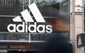 It will begin on 13 august 2021 and will conclude on 22 may 2022. 3 Liga Das Ist Der Neue Spielball Fur Die Saison 2021 22