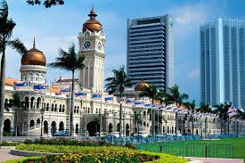 Try delicious local specialties at the central market or see the. Kuala Lumpur Stadtrundfahrt 2021