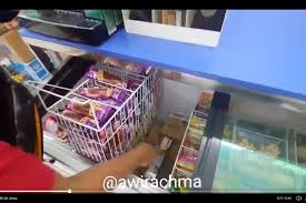 Kalau mau pindah ke part time statusnya harus melalui whatsapp, jadi pastikan nomor hp yang kamu masukan memiliki whatsapp dan terkoneksi dengan paket data/wifi. Viral Video Dugaan Penimbunan Es Krim Viennetta Ini Penjelasan Alfamart Indomaret Halaman All Kompas Com